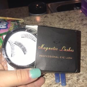 Magnetic lashes